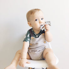 Load image into Gallery viewer, Arrow Silicone Teether