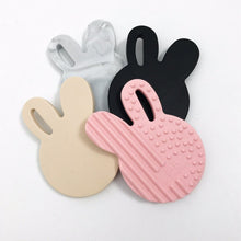 Load image into Gallery viewer, Bunny + Bear Silicone Teething Discs
