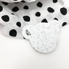 Load image into Gallery viewer, Bunny + Bear Silicone Teething Discs