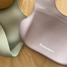 Load image into Gallery viewer, Rommer Co Silicone Catcher Bibs