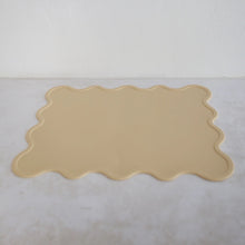 Load image into Gallery viewer, Rommer Co Wiggly Placemat