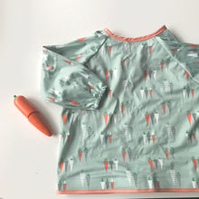 Load image into Gallery viewer, Tidy Tot Kit and TRAVEL BAG (kit: Bib and Tray in Travel Bag)