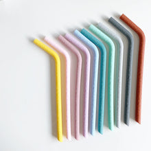 Load image into Gallery viewer, Bendie Environmentally Friendly Reuseable Silicone Straws WMBT