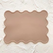 Load image into Gallery viewer, Rommer Co Wiggly Placemat