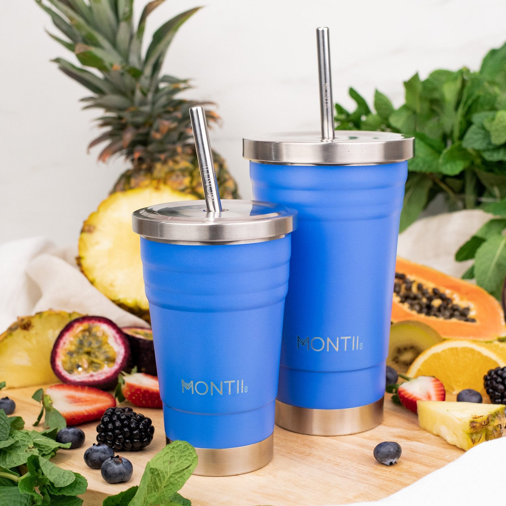 Smoothie Cup · Smoothie cup with lid and straw – MontiiCo